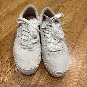 Reef Women's Cream Sneakers